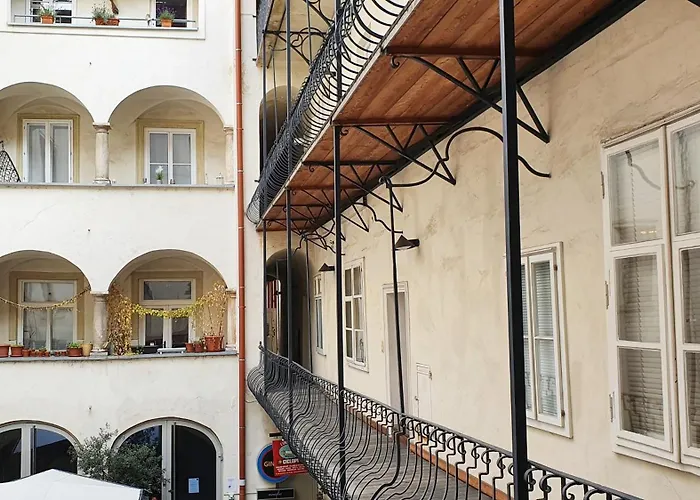 Kienreich - Verstecktes Juwel Im Zentrum Von Apartamento